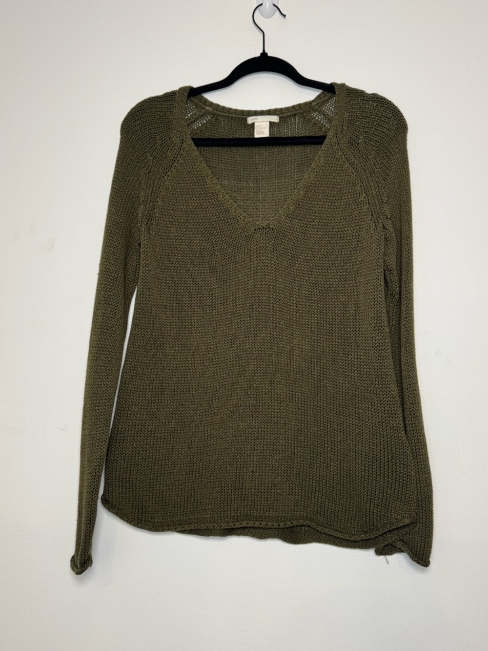 H&M Basic V-neck Pullover Sweater Olive Green Women’s Size Small Acrylic